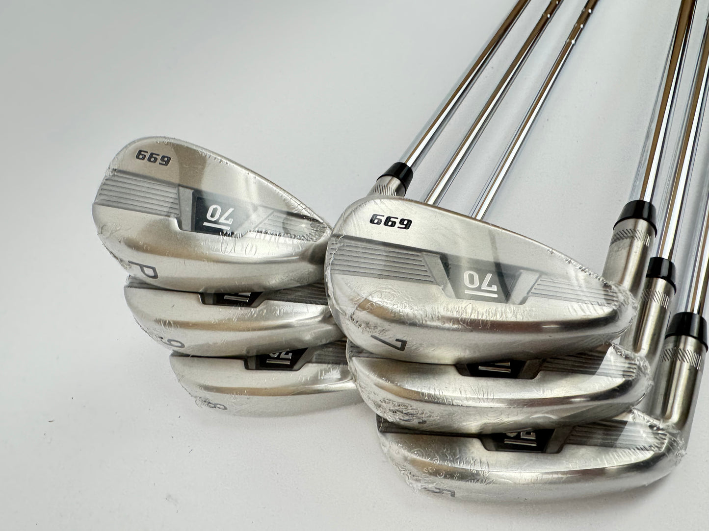 Sub70 699 Irons V2 5-PW Left Handed Elevate 95 Vss Regular Steel /New /34049