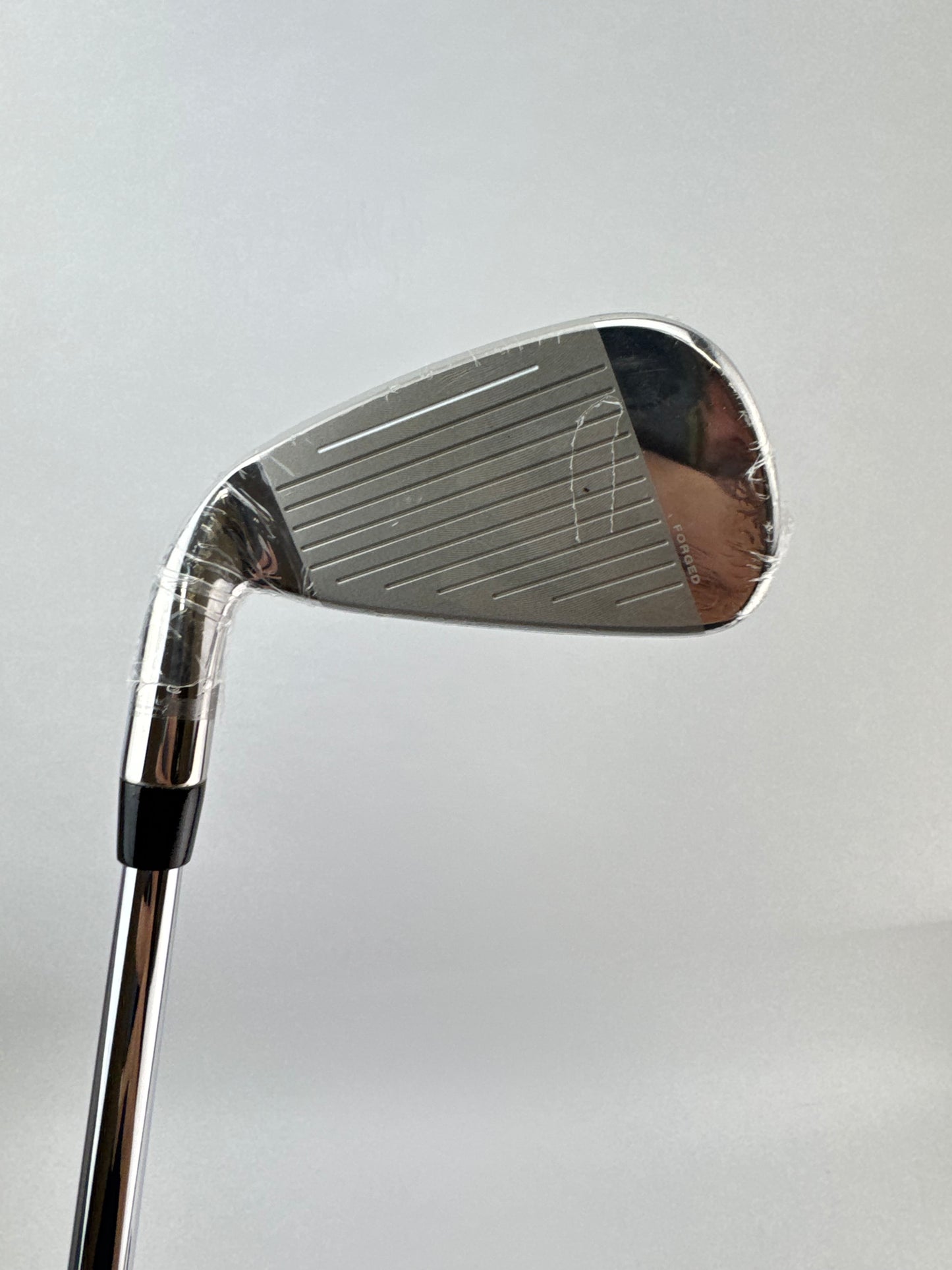 Cobra One Length 4 Iron F8 KBS Tour FLT 120 Stiff Flex Steel /Right /New /25580