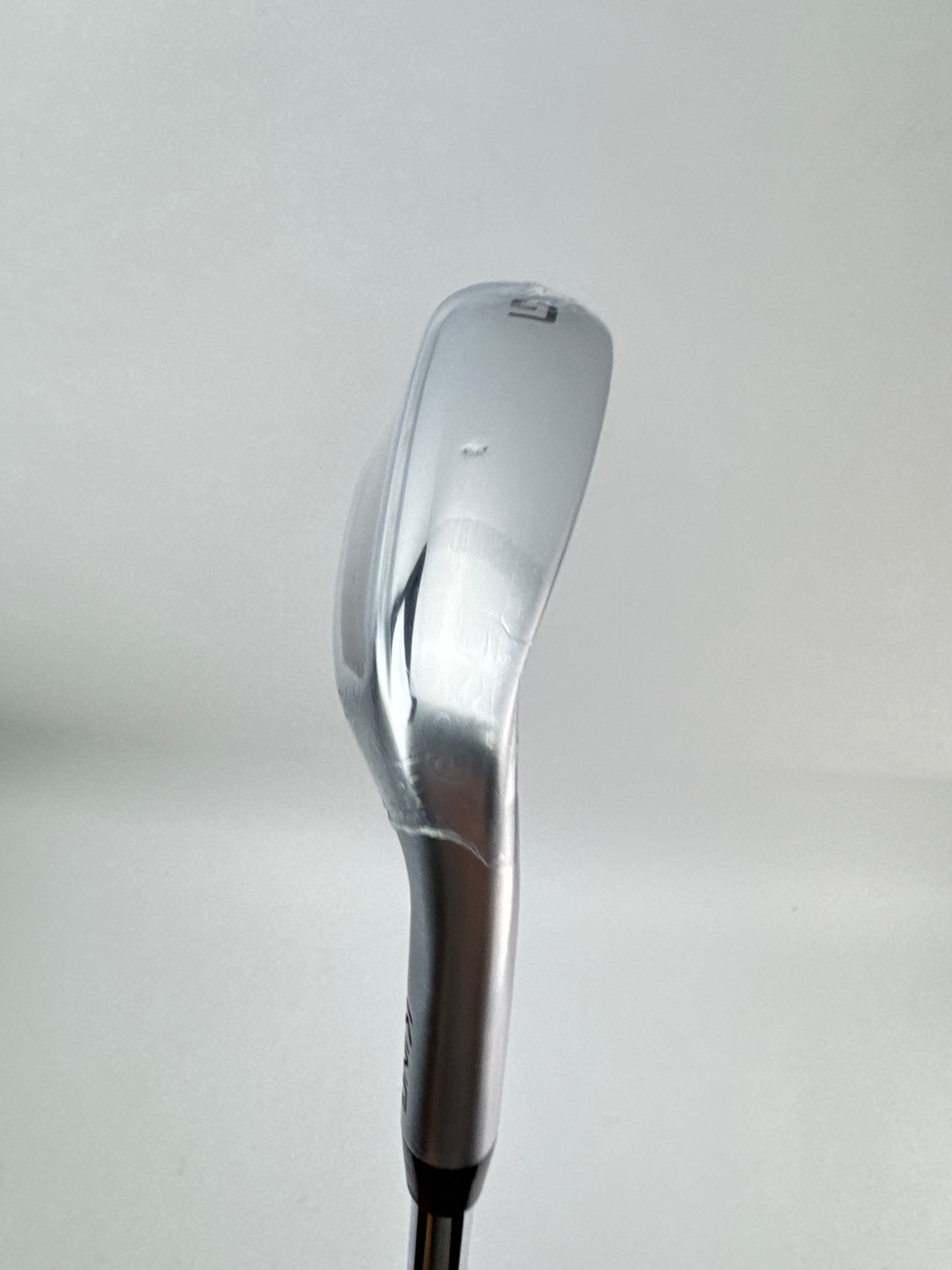 Cobra King RadSpeed One Length Gap Wedge 48* KBS Tour 90 Regular Steel /25372