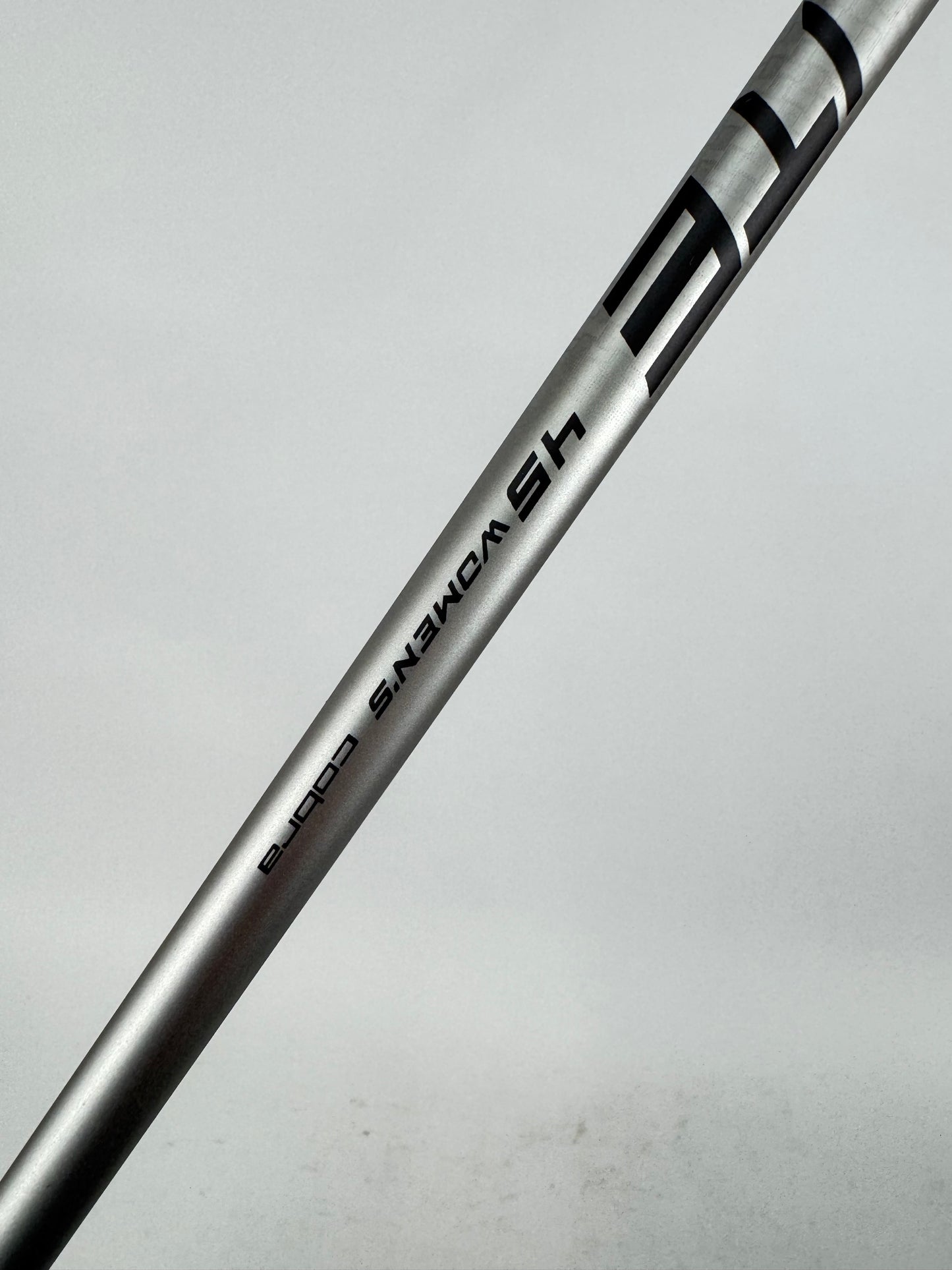 Cobra Ladies 9 Iron Air X 2.0 Ultralite Women’s Graphite /Right /New /32090