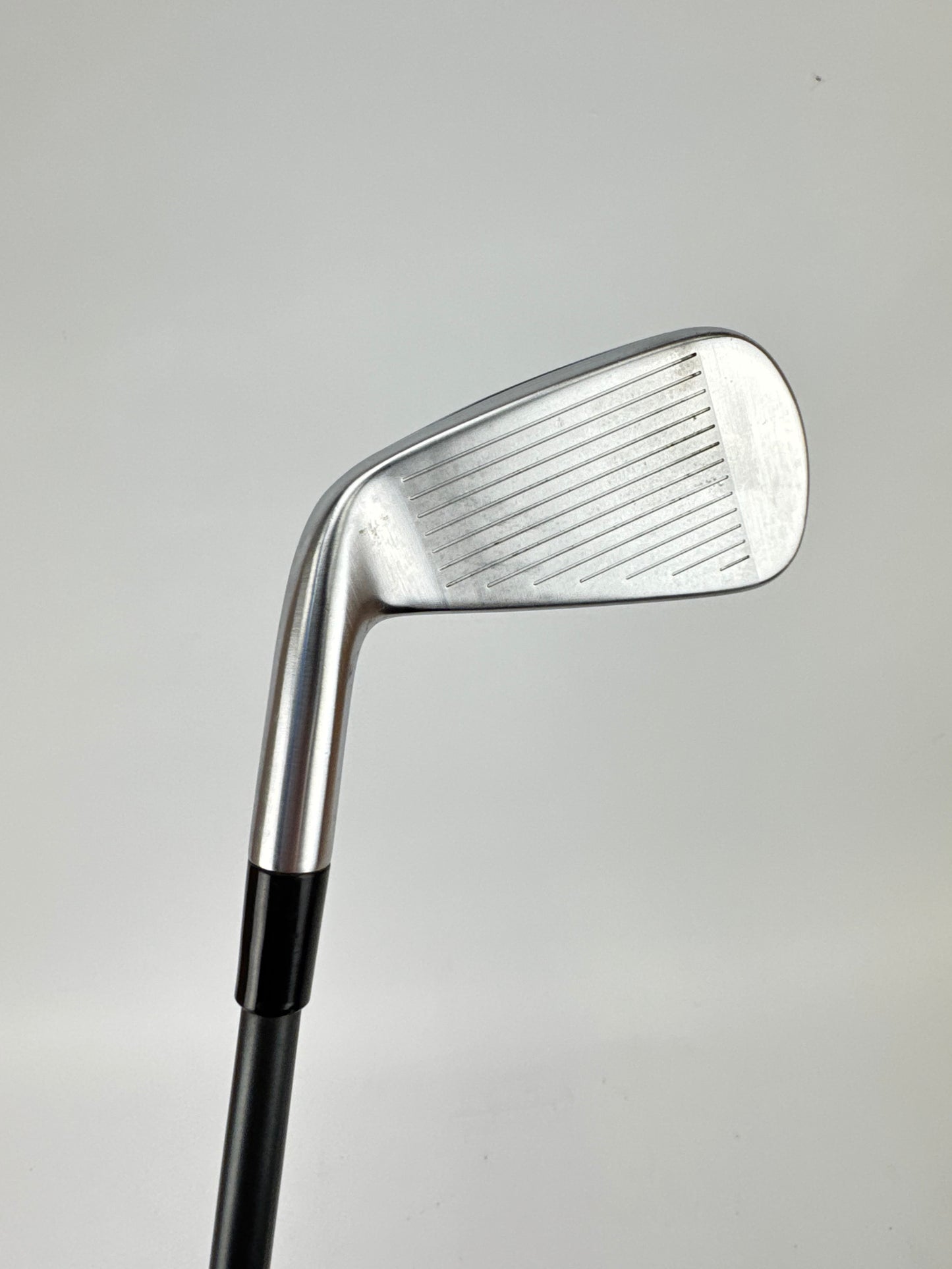 Taylormade P790 2 Iron 17* Hzrdus Smoke 6.0 Stiff Graphite 90G /Right /31775