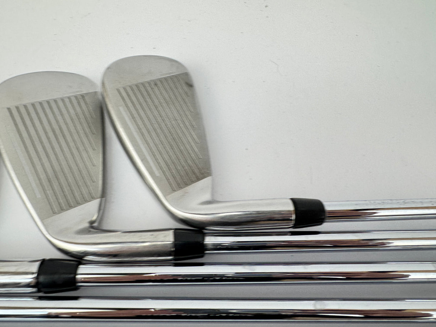 Cobra F8 One Length Irons 5-PW Regular Flex Steel /Right Handed /34060