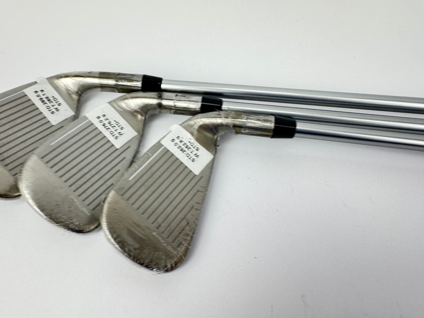 Cobra DS Adapt Irons Left Handed 6,8+PW Regular Flex Graphite /New /32433