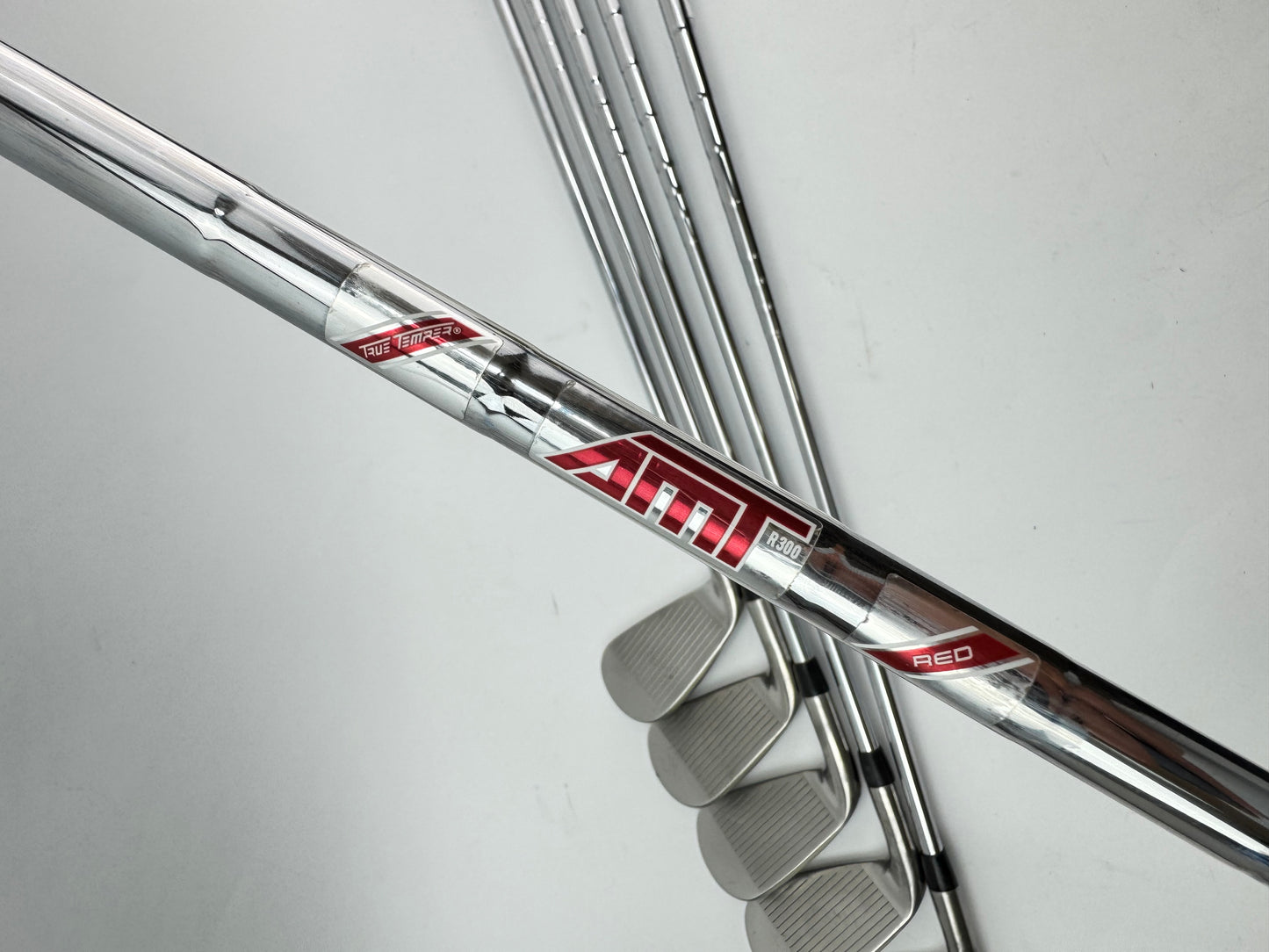 Titleist AP1 718 Irons 5-PW Amt Red R300 Regular Steel /1* Flat/New Grips /26237