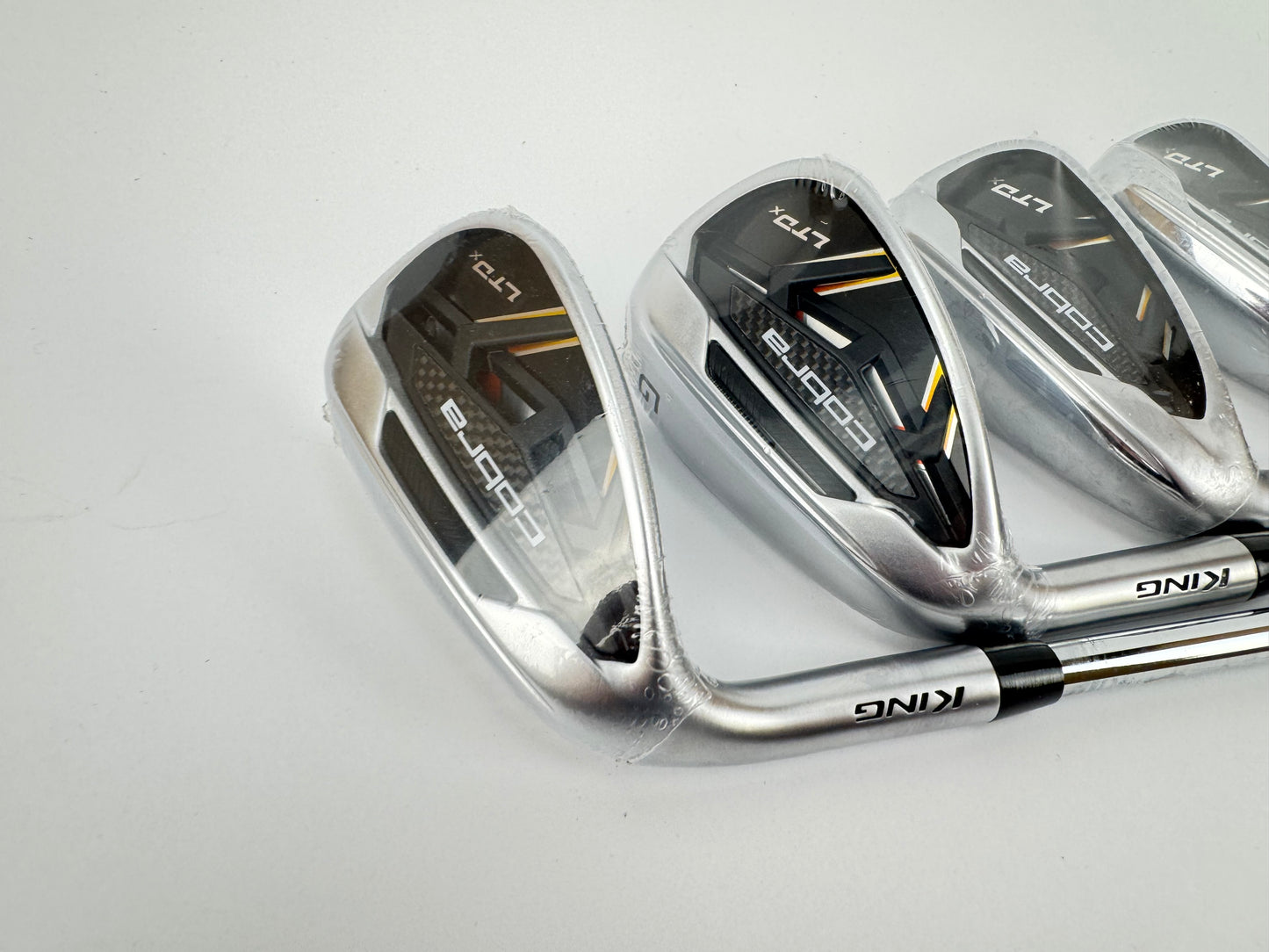 Cobra LTDx Irons Left Handed 6,8,GW+SW KBS Tour 90 Regular Steel /New /31201