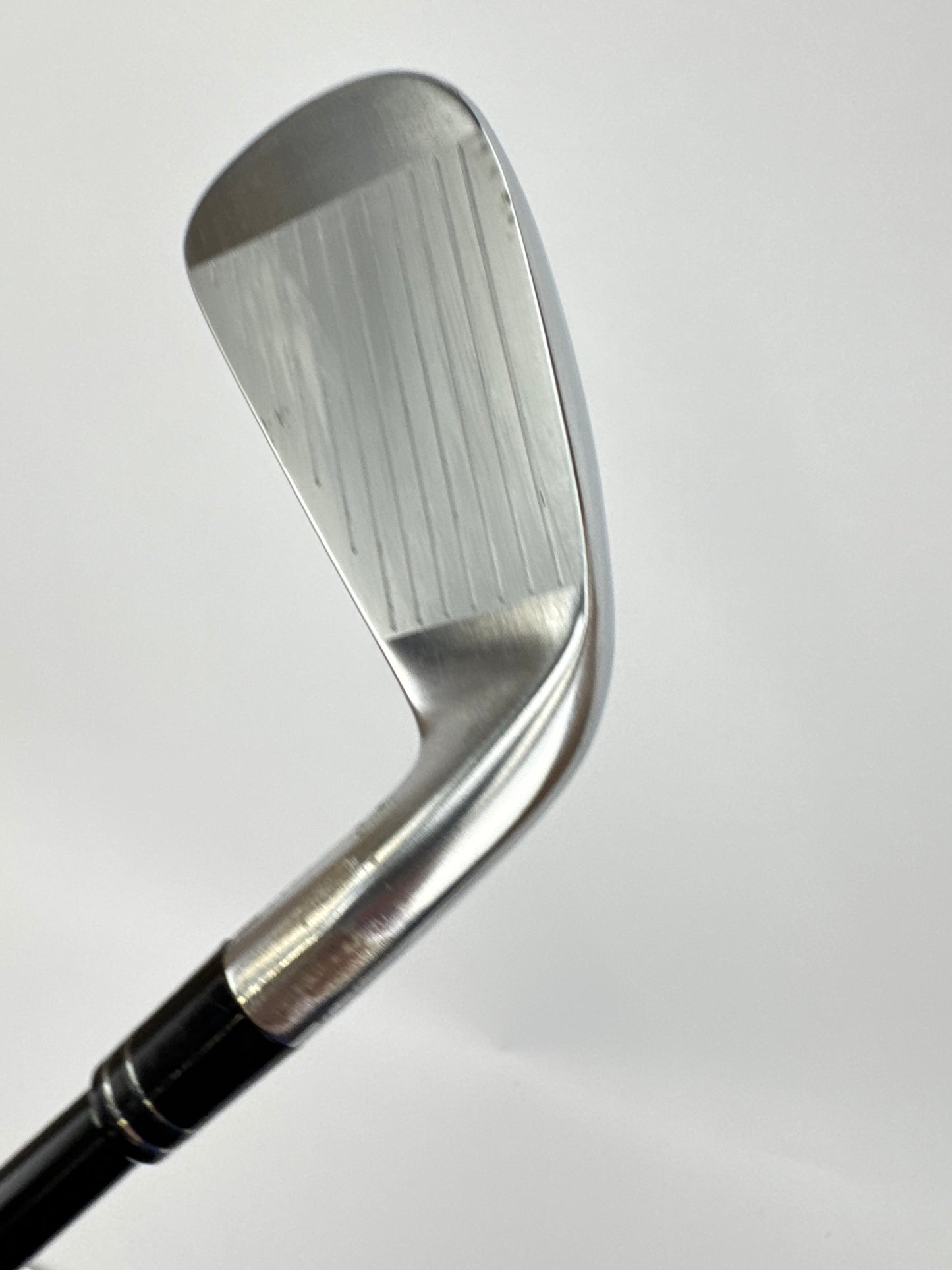 Titleist U505 2 Iron 18* Forged Diamana Stiff Flex Graphite /Left Handed /32351