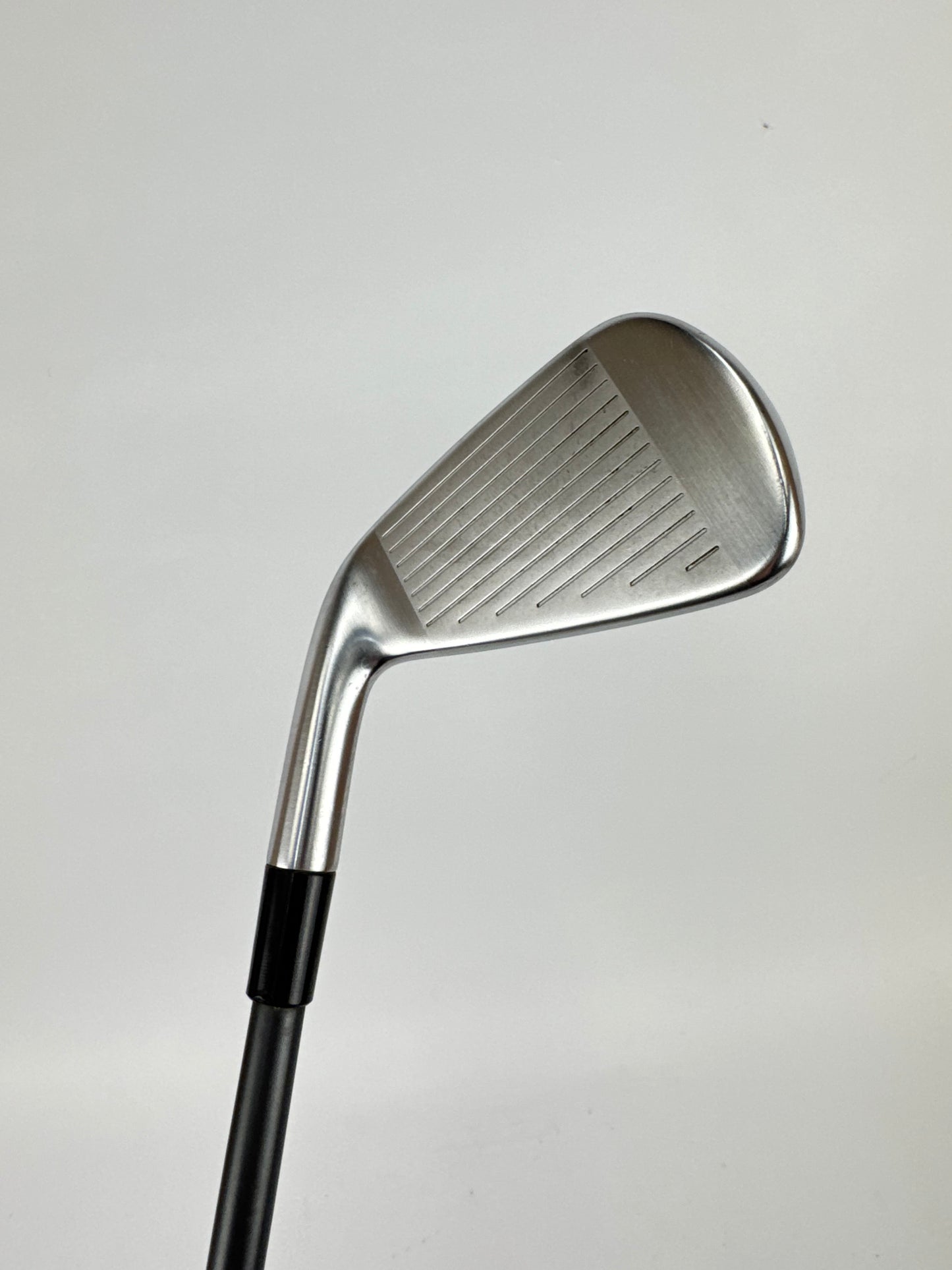 Taylormade P790 2 Iron 17* Hzrdus Smoke 6.0 Stiff Graphite 90G /Right /31775