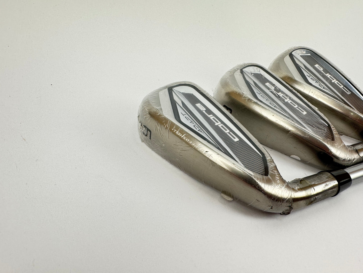 Cobra DS Adapt Irons Left Handed 6,8+PW Regular Flex Graphite /New /32433