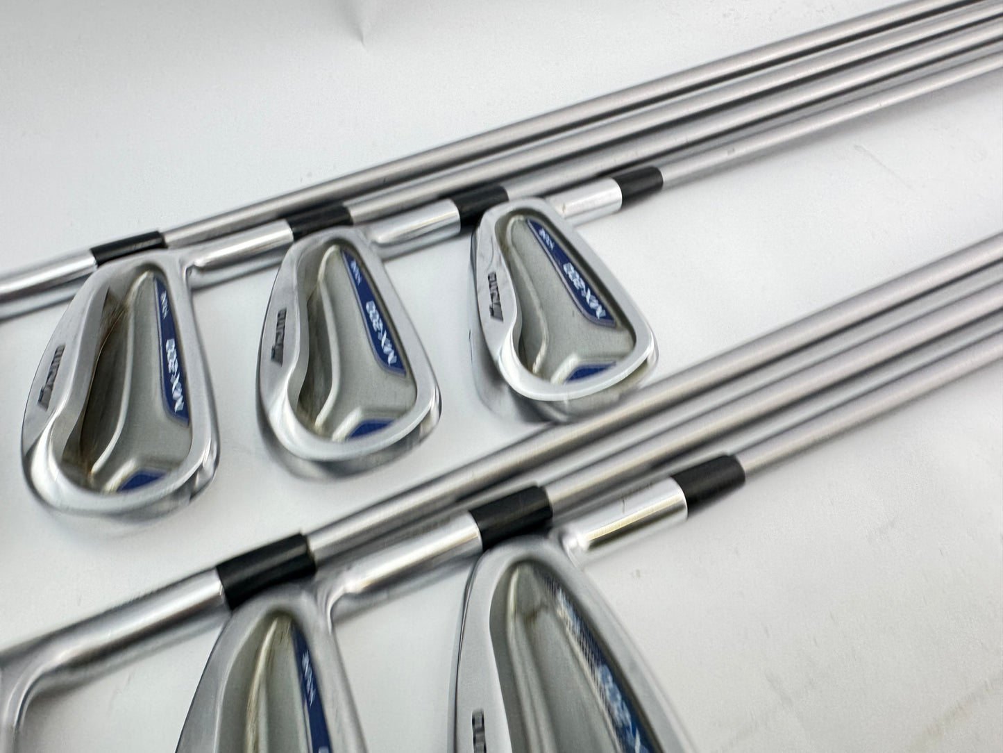 Mizuno MX200 Irons 4-PW Regular Flex Graphite /Right Handed /New Grips /30173
