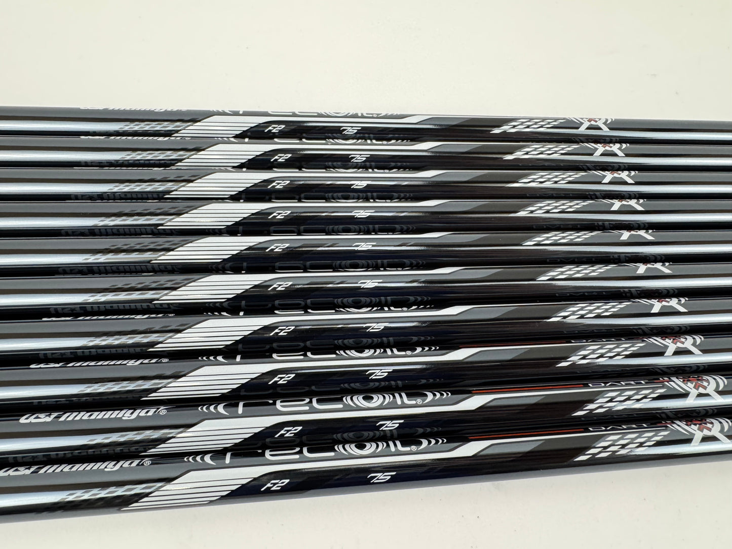 UST Recoil Dart Iron Shaft Set (10) 75 F2 Senior Graphite 41” /0.370 Parallel