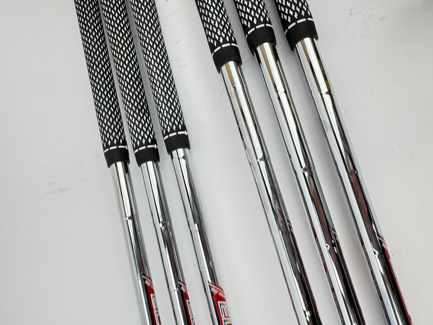 Sub70 699 Irons V2 5-PW Left Handed Elevate 95 Vss Regular Steel /New /34049