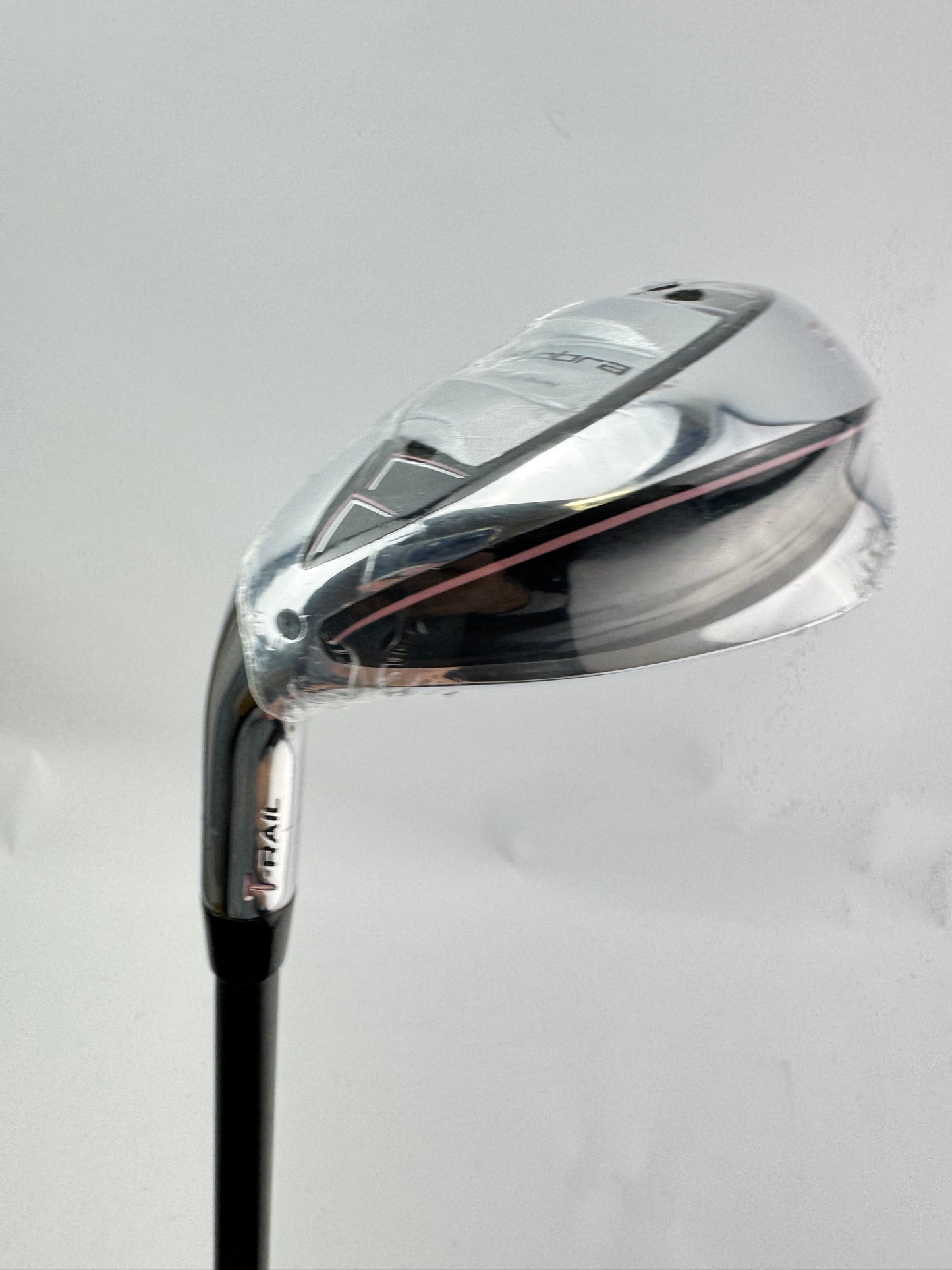 Cobra T-Rail Ladies Pitching Wedge Womens Flex Graphite /Left Hand /New /30211