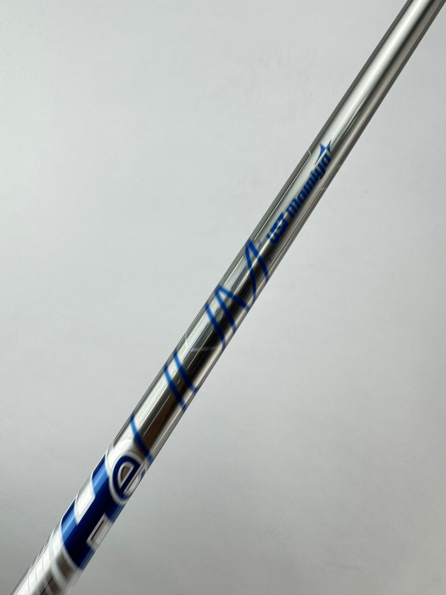 Taylormade Qi10 Driver Shaft UST Helium F4 Stiff Flex Graphite /44.5” /New/26084
