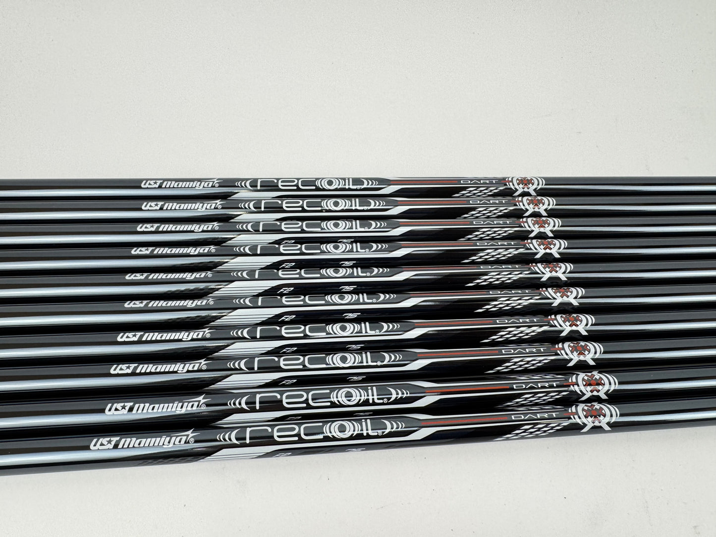 UST Recoil Dart Iron Shaft Set (10) 75 F2 Senior Graphite 41” /0.370 Parallel
