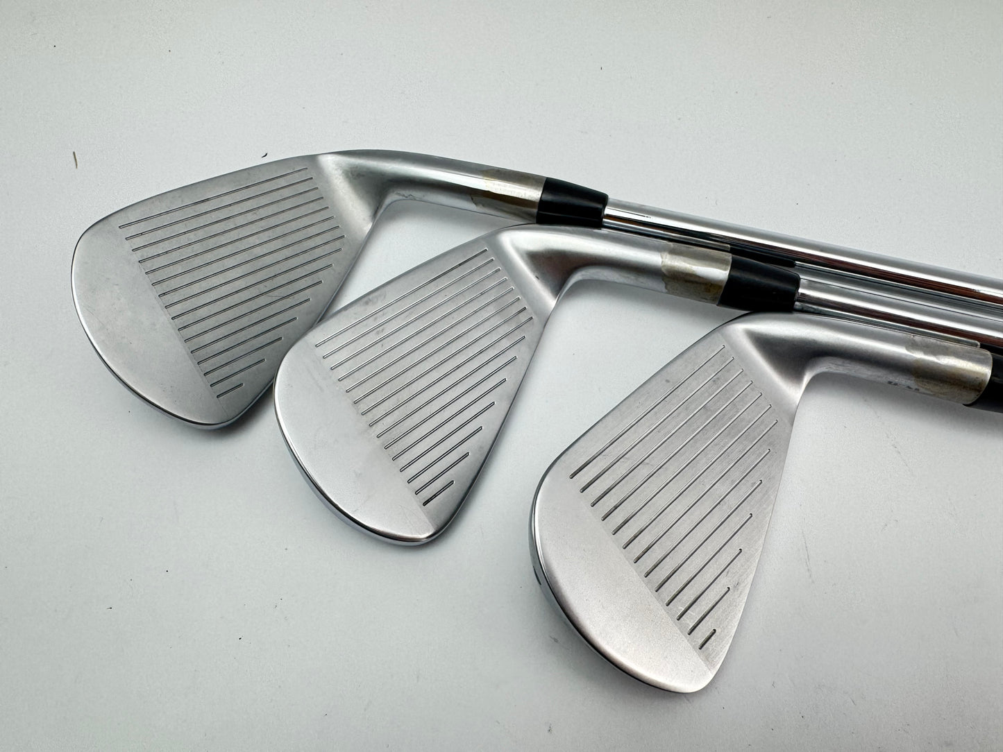 Srixon ZX4 MKII Irons 6,8+PW Left Handed DG R300 Regular Flex Steel /24574