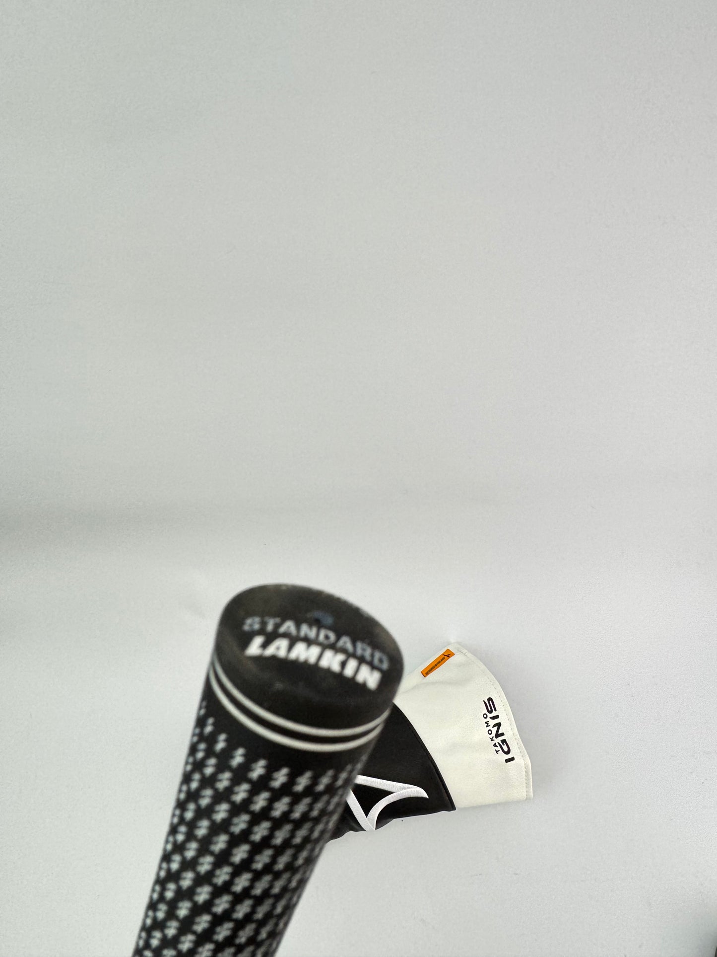 Takomo Ignis D1 Driver 9* Ventus Blue 6-X Extra Stiff Graphite /Headcover /28872