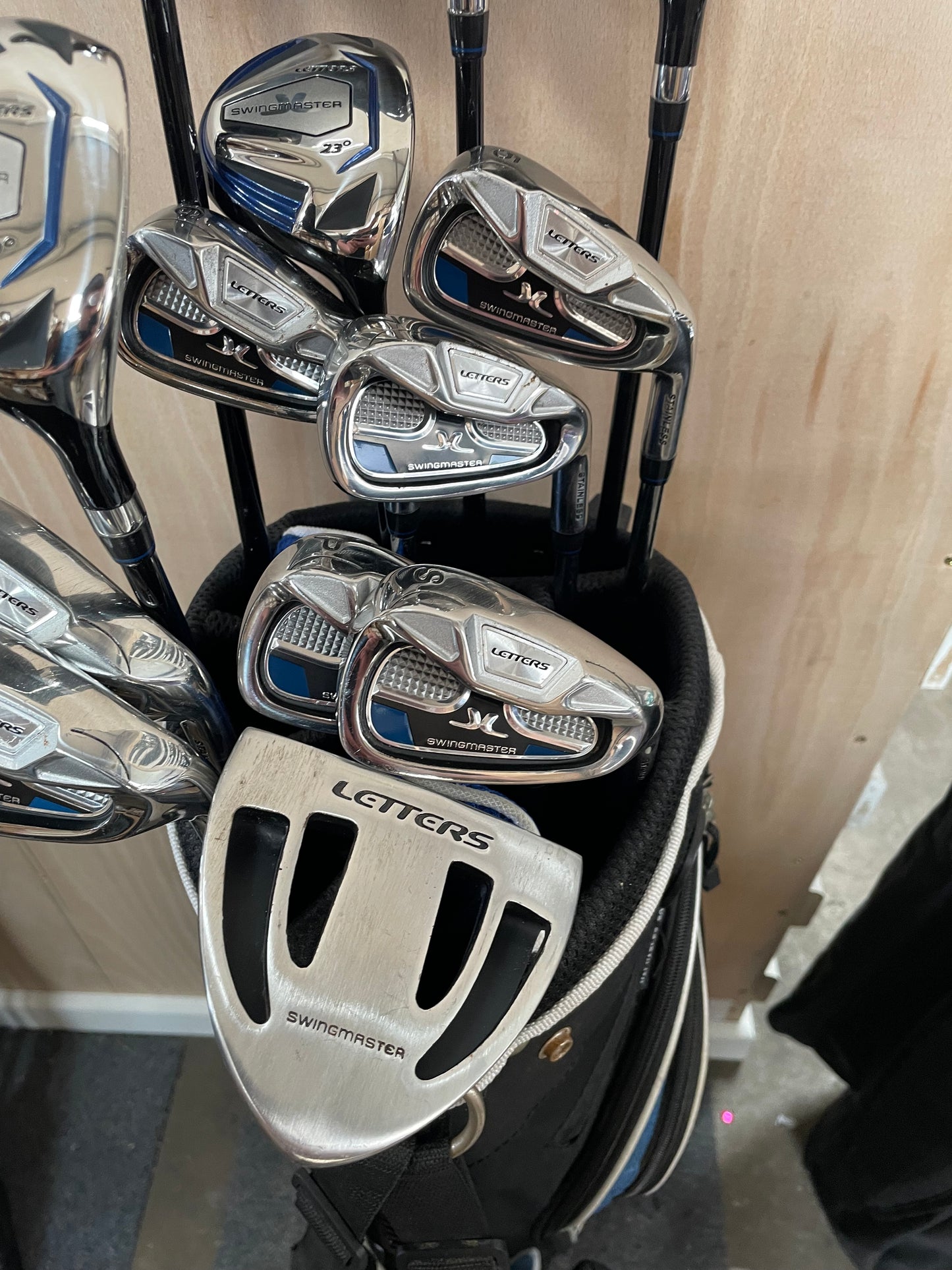 John Letters Package Set 13 Clubs Regular Flex /Right /New Grips /Stand Bag