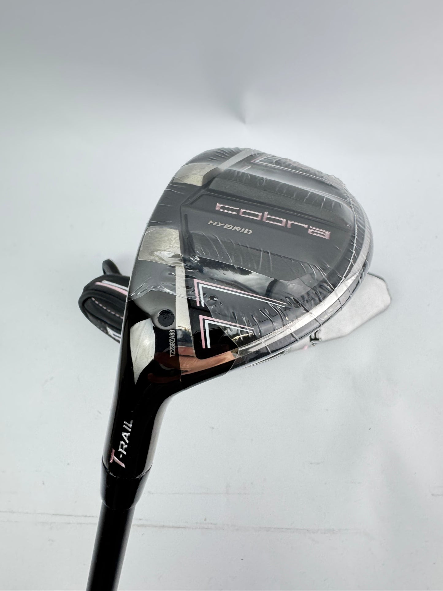 Cobra Ladies T Rail 4 Hybrid 20* KBS PGI Ladies Graphite /Left Handed /30209