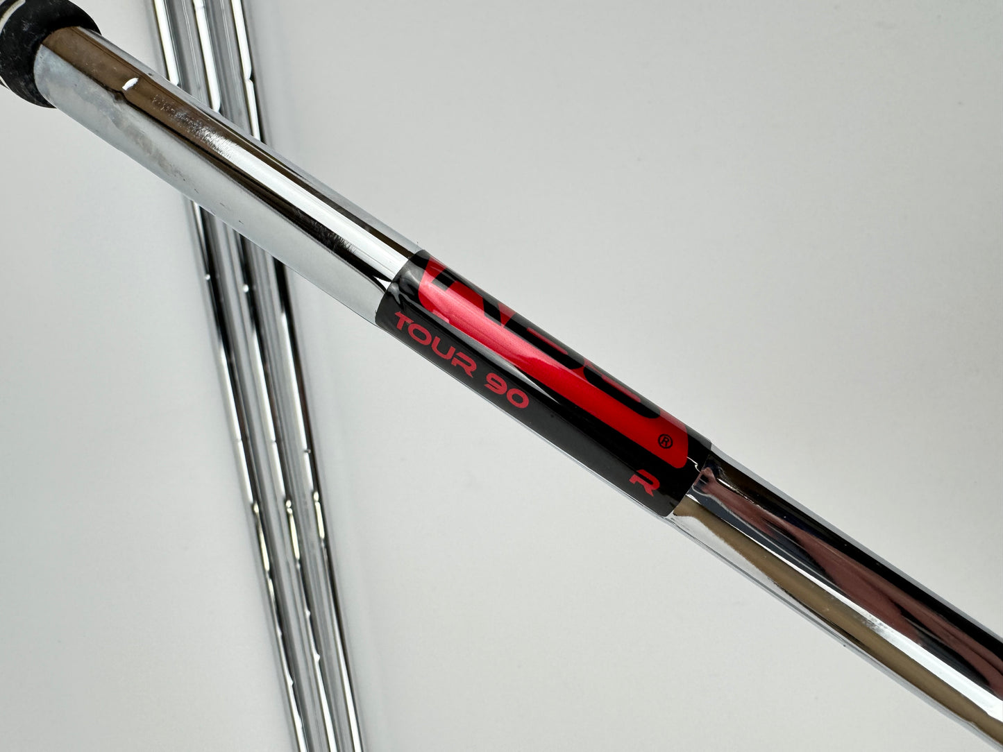 Cobra LTDx Irons Left Handed 6,8,GW+SW KBS Tour 90 Regular Steel /New /31201