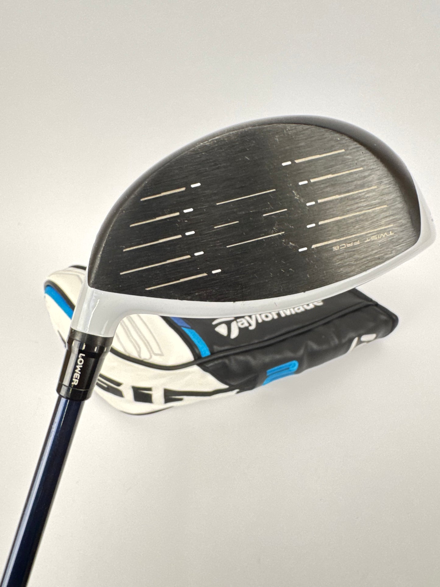 Taylormade Sim2 Max Driver 10.5* Ventus Blue 5-A Senior Graphite/Headcover/32974