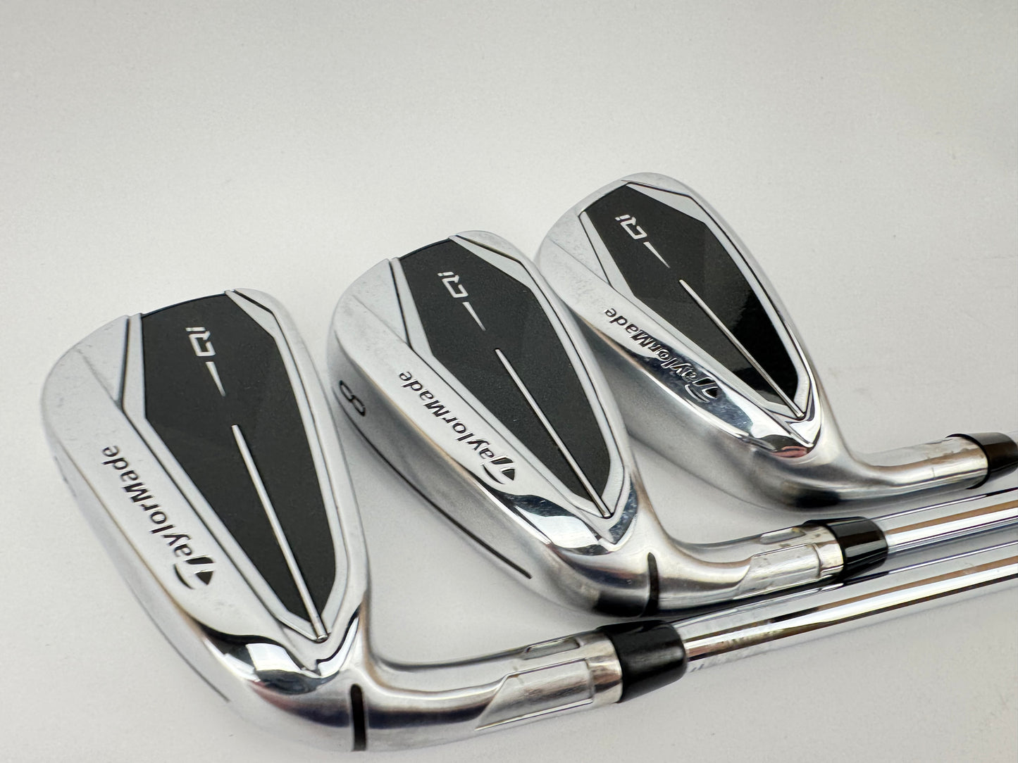 Taylormade Qi10 Irons Left Handed 6,8+PW DG 95 R300 Steel /New Shafts /32184