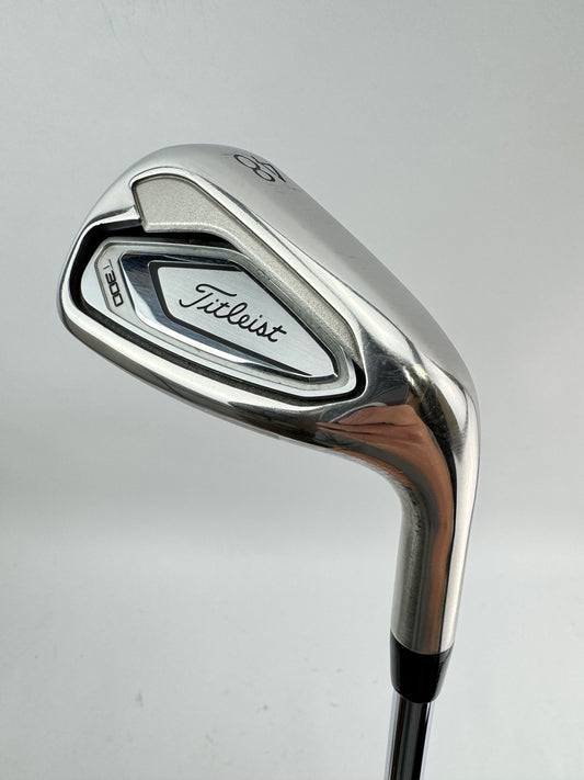 Titleist T300 Gap Wedge 48* AMT Red R300 Regular Flex Steel /New Grip /23822