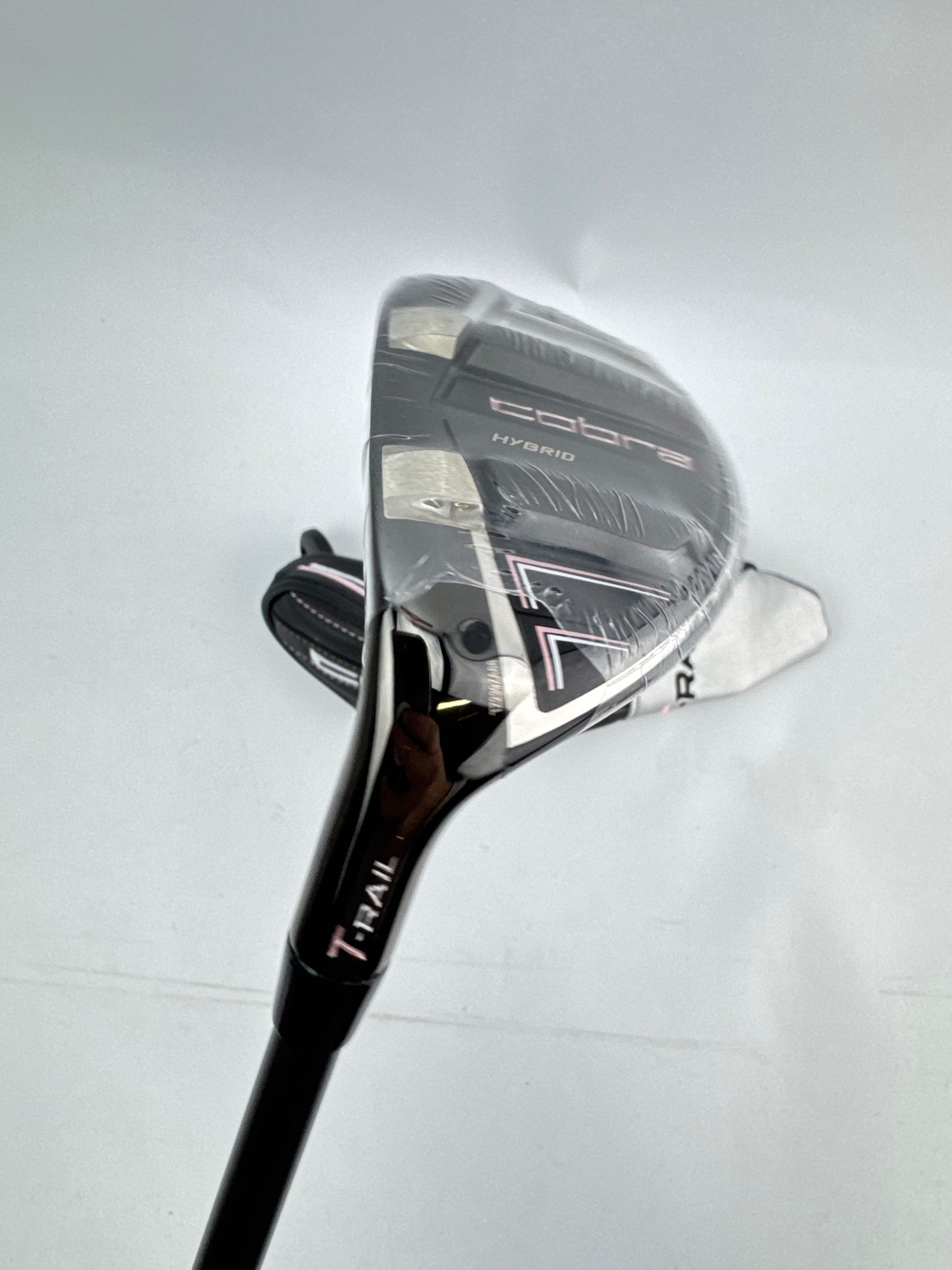 Cobra Ladies T Rail 4 Hybrid 20* KBS PGI Ladies Graphite /Left Handed /30209