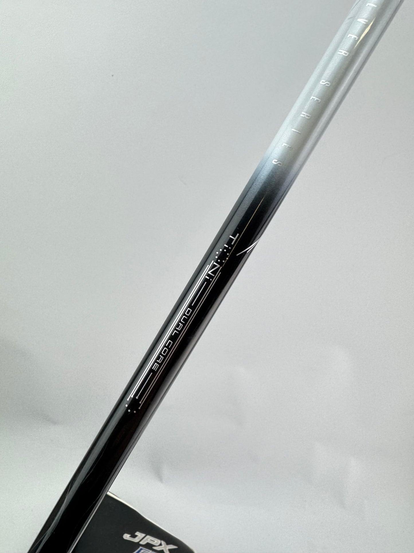 Mizuno GT180 Driver Kuro Kage Regular Flex Graphite /Right /Headcover /30420