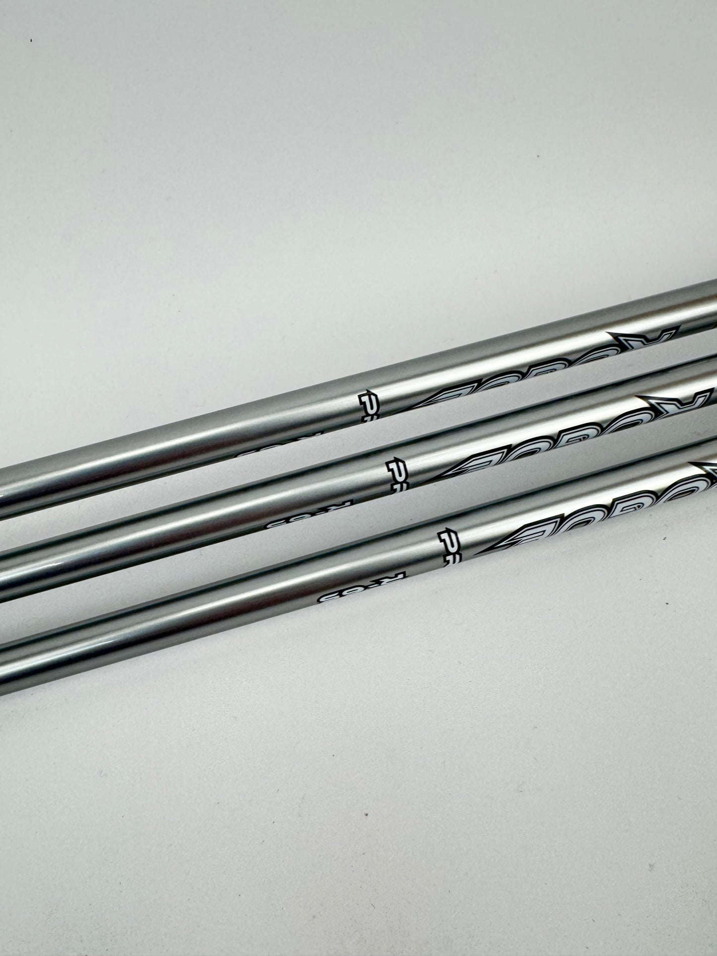 Cobra DS Adapt Irons Left Handed 6,8+PW Regular Flex Graphite /New /32433