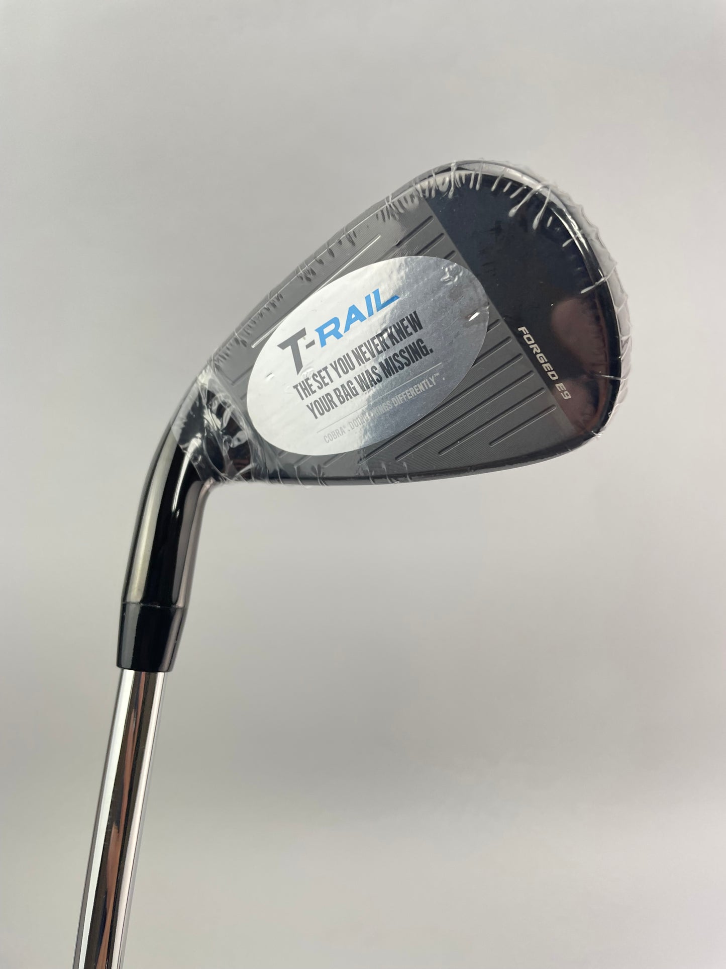 Cobra T-Rail 8 Iron Combo Hybrid Regular Flex Steel /Right Handed /New /24838