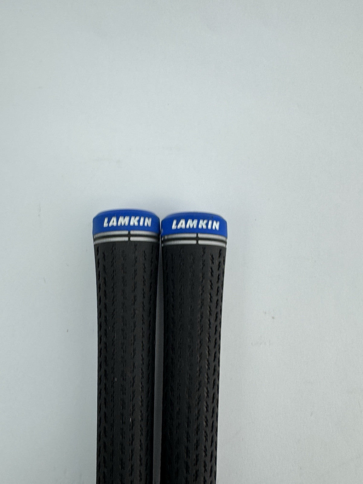 Taylormade Lamkin Golf Grips (2) Crossline 360 Standard /Black/Blue/Pulled/325504