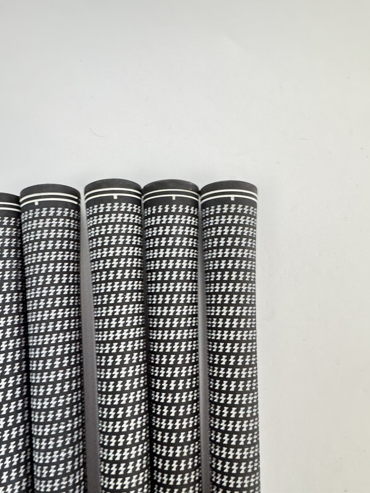 Lamkin Crossline Golf Grips (5) Mens Standard /Pulled /235052