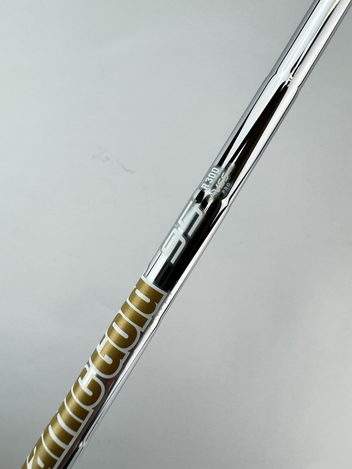 Cobra Utility Driving Iron Shaft Dynamic Gold Vss R300 Regular Steel 38.5”/241153