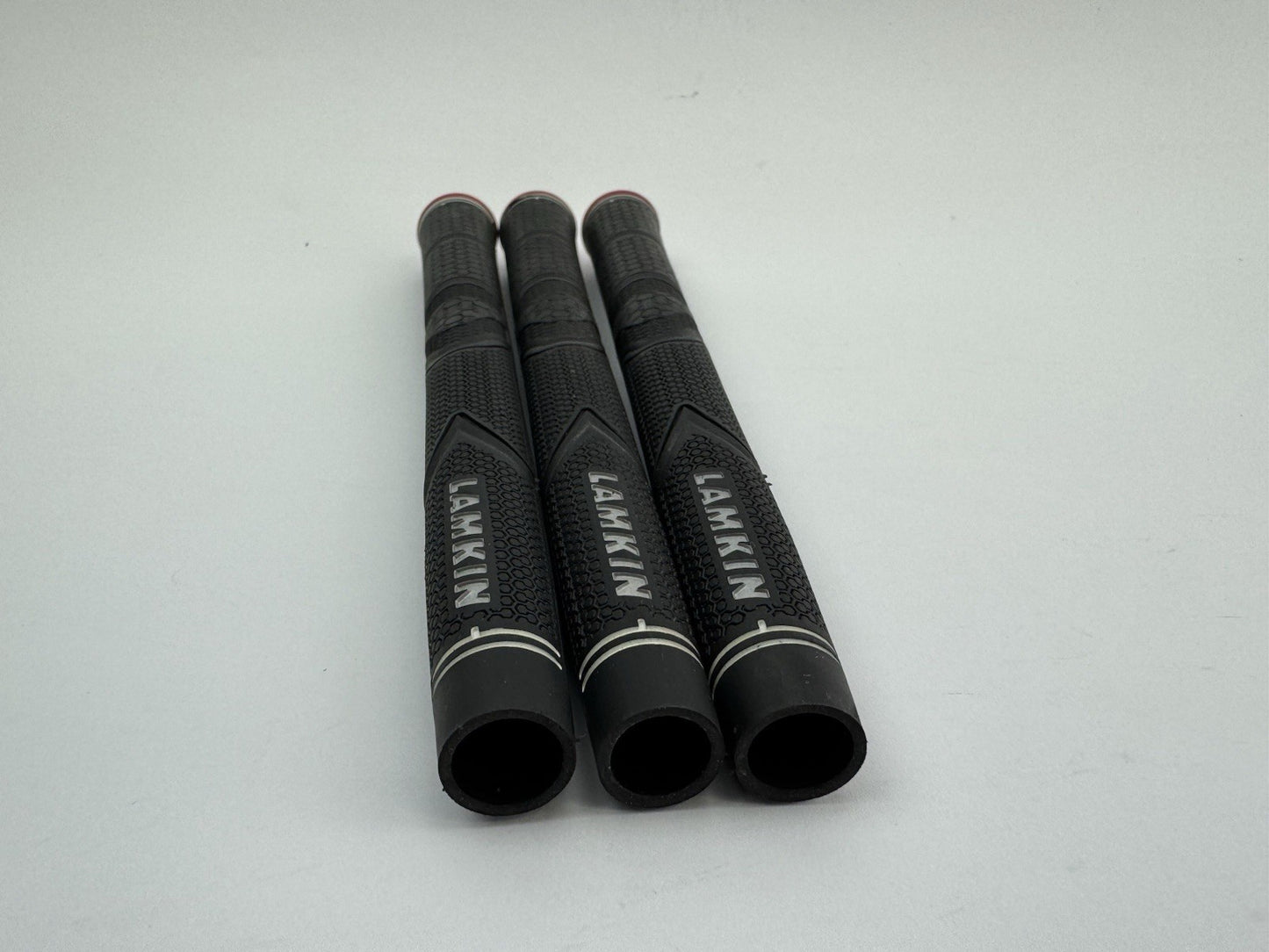 Lamkin Genesis Golf Grips (3) Midsize /Black/Red /Pulled /339956