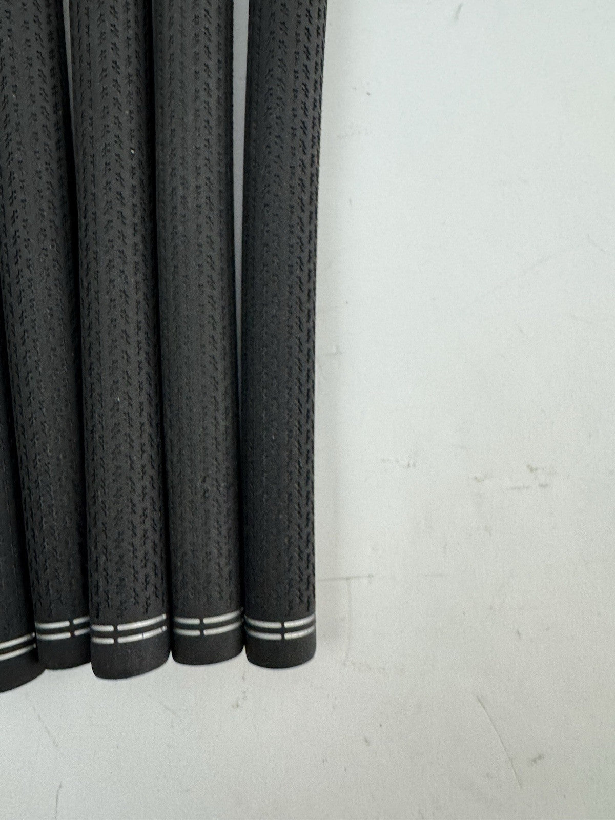 Taylormade Lamkin Golf Grips (5) Crossline 360 Standard /Black/Red /Pulled/231944